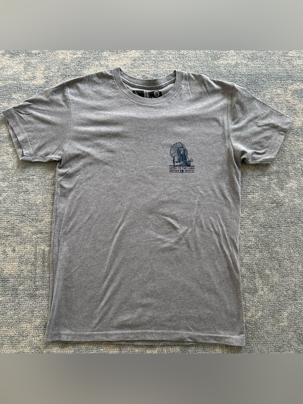 Men's Gray Short Sleeve Graphic Tee